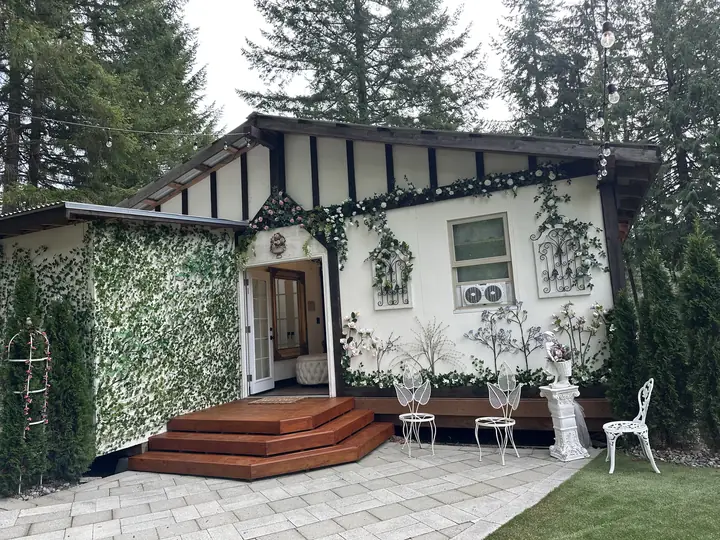 The Bridal Garden and timber-frame building